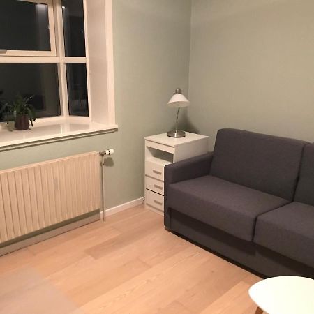 Fredelig Overnatning Ved Sundet Og Norrestrand So 霍森斯 外观 照片