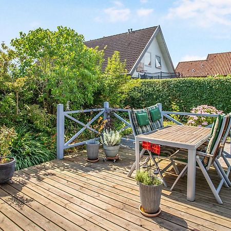 Fredelig Overnatning Ved Sundet Og Norrestrand So 霍森斯 外观 照片