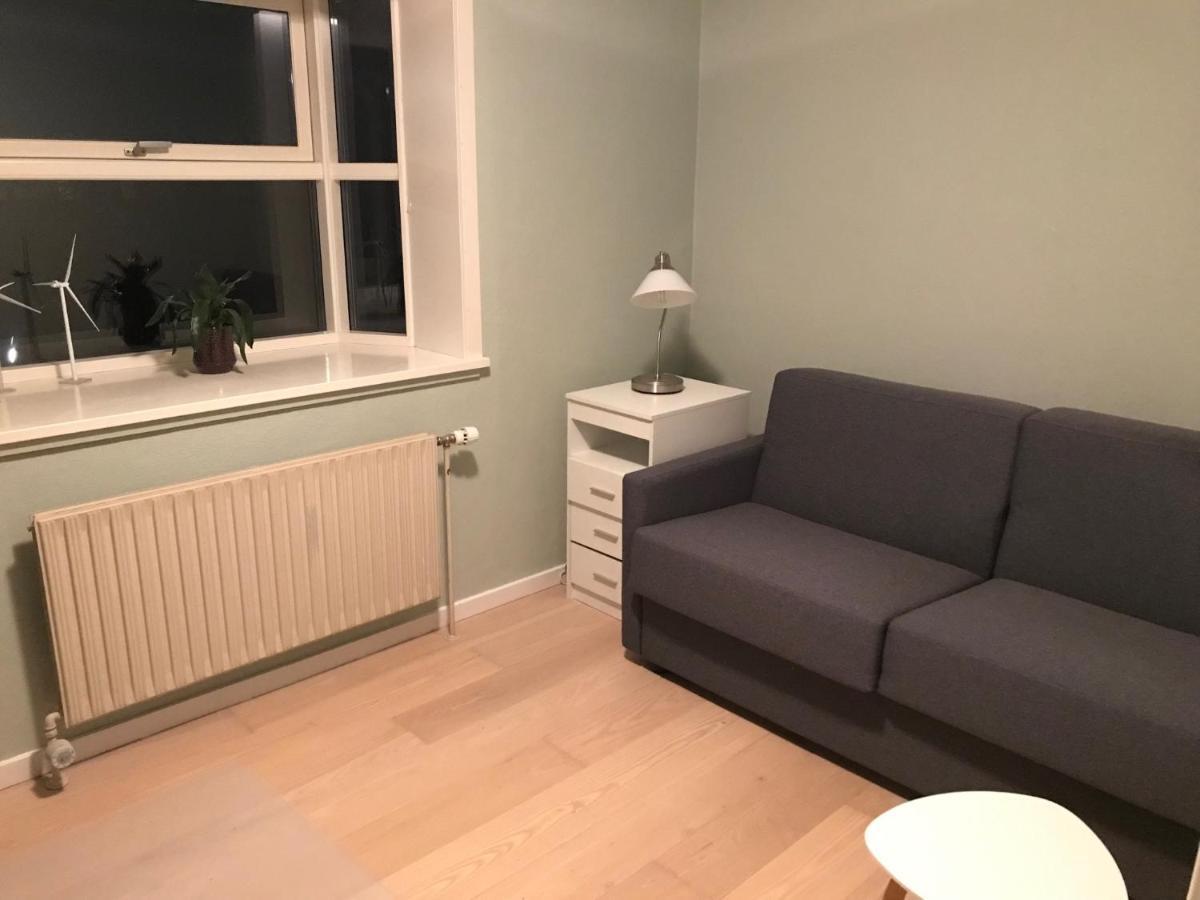 Fredelig Overnatning Ved Sundet Og Norrestrand So 霍森斯 外观 照片