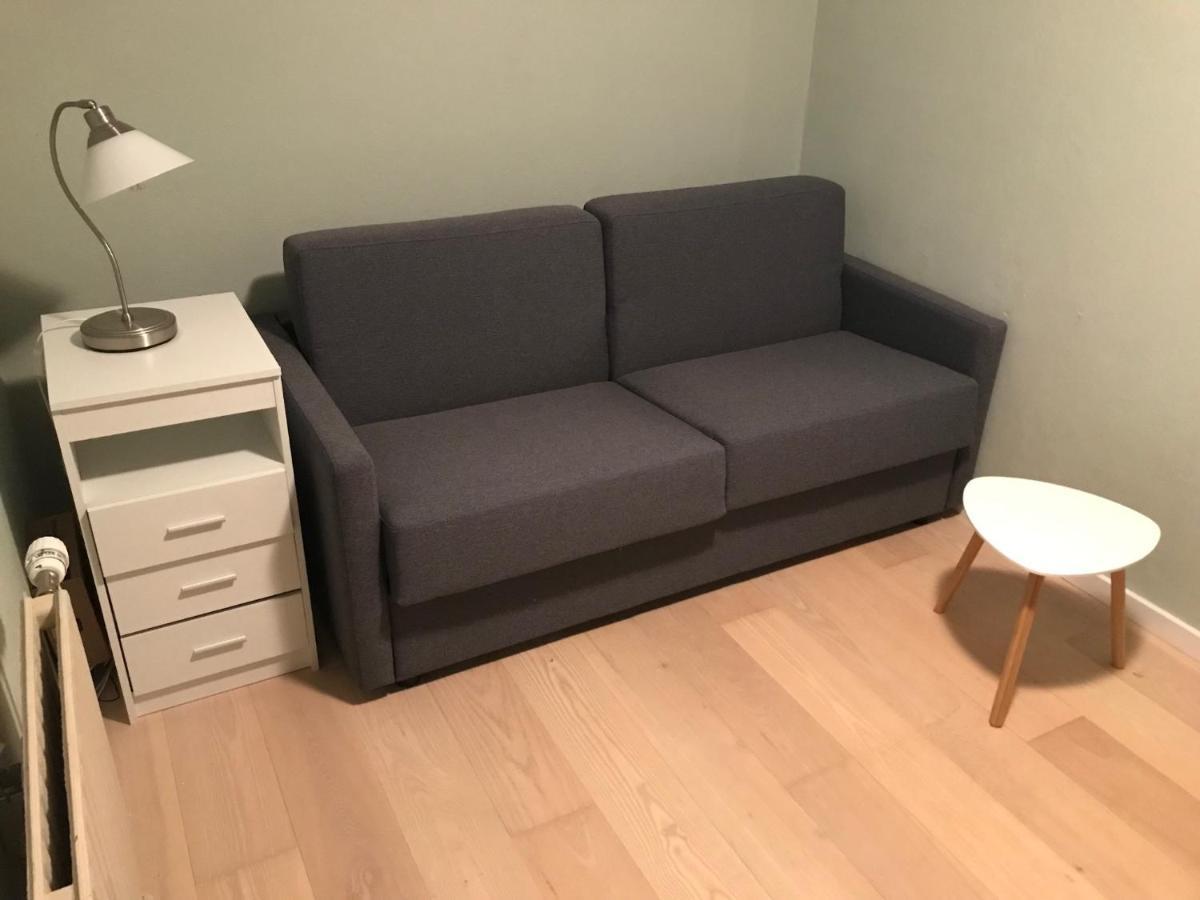 Fredelig Overnatning Ved Sundet Og Norrestrand So 霍森斯 外观 照片